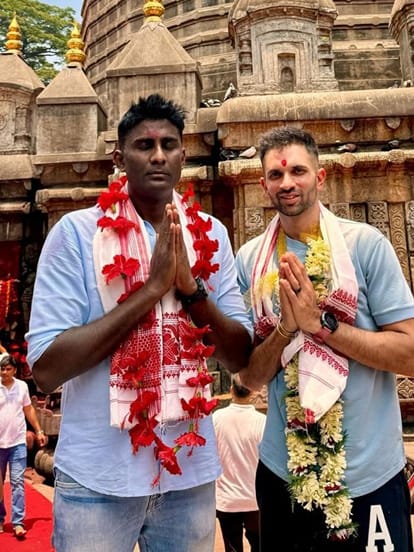 ,keshav maharaj ,visited ,kamakhya temple guwahati ,see photos
