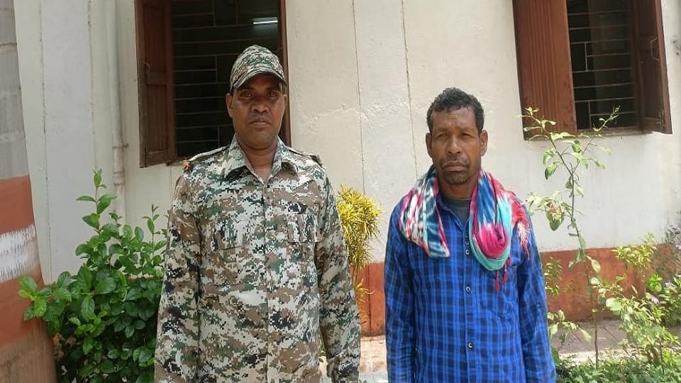 नक्सली गिरफ्तार