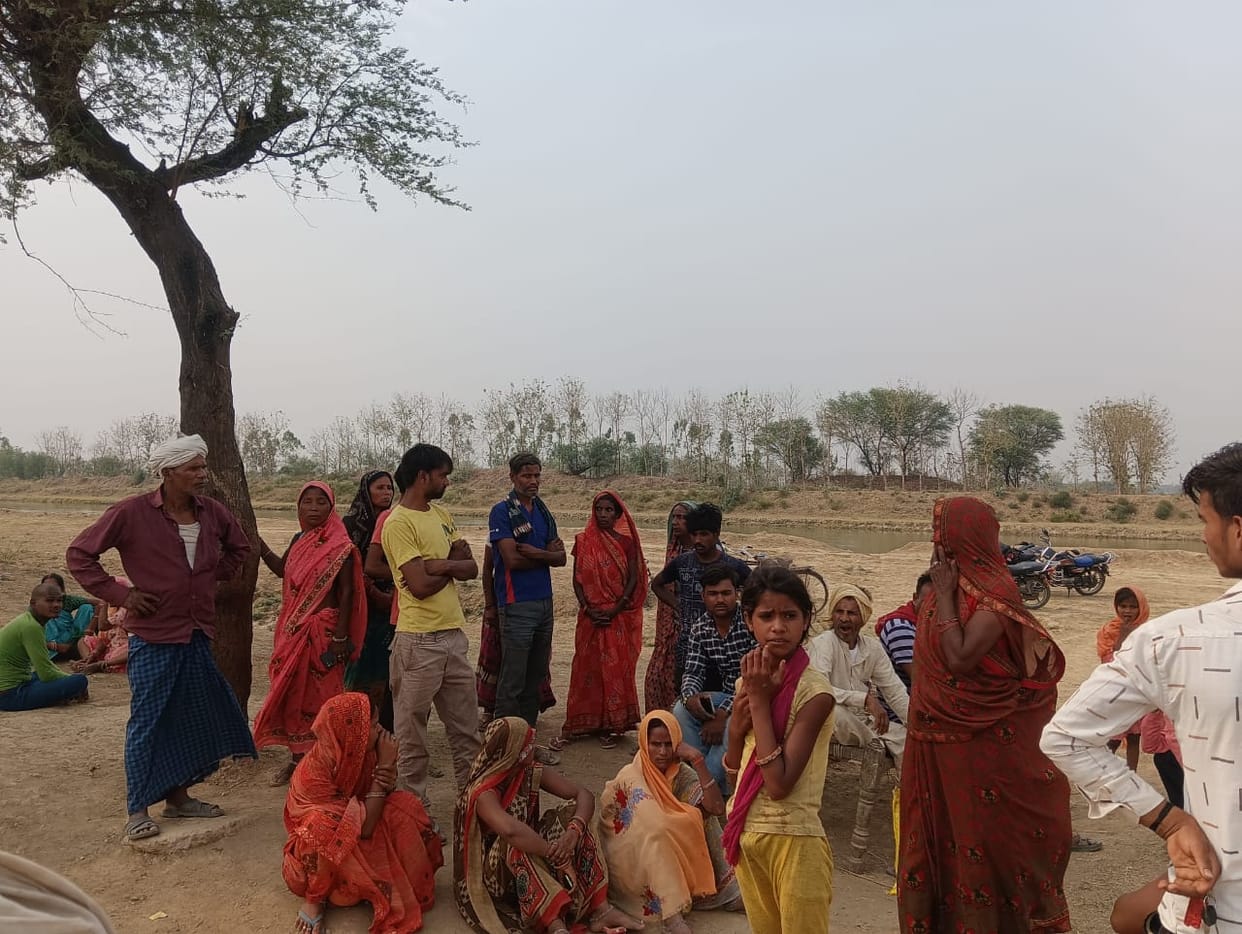 Shravasti News: Two died after getting drowned in river in Shravasti.