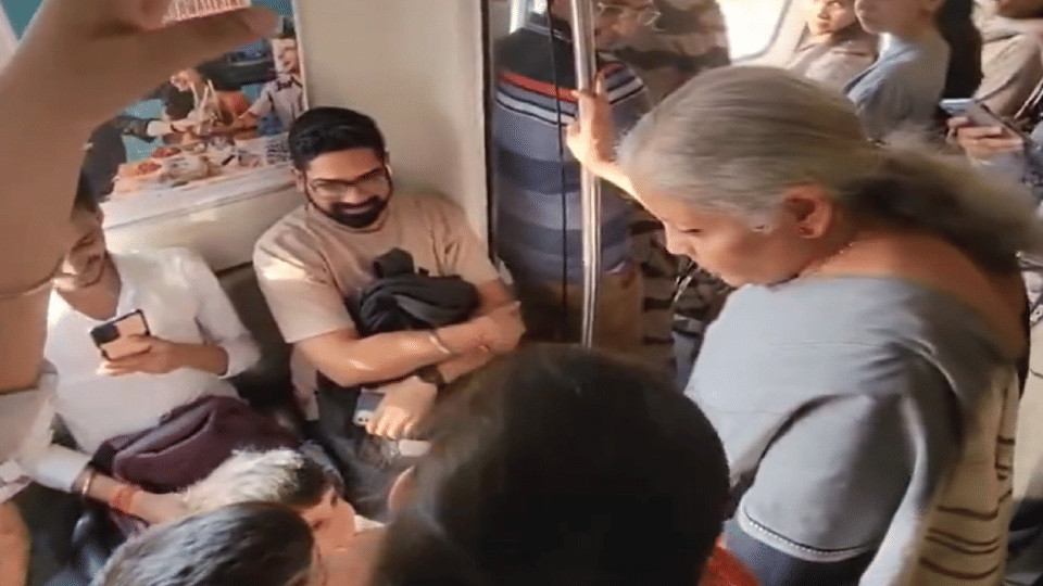 Union Finance Minister Nirmala Sitharaman traveled to Laxmi Nagar in Delhi Metro today