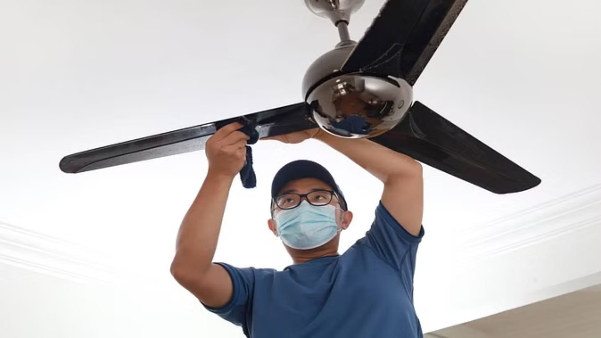 Fan Cleaning Tips: tips to clean ceiling fan dust and sicky blades easily