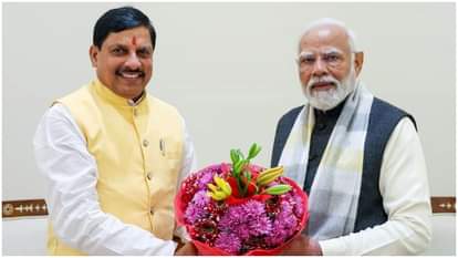 पीएम मोदी और सीएम यादव।