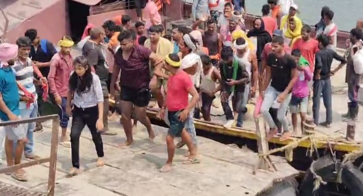 Bihar News: Four people drowned when they went to take bath in river Ganga, two were pulled out; Aguani Ganga