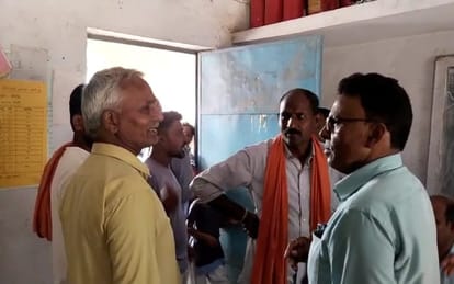 Election 2024: KK Pathak's teacher tricking children not vote to BJP video viral muzaffarpur bihar news