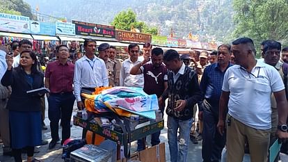 (50 PRD deployed in Nainital to help Tourists) Action will be taken against roadside encroachment during tourist season in nainital