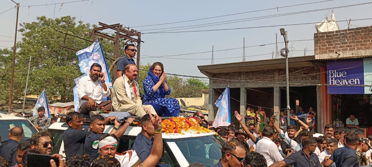Loksabha Election 2024: Priyanka Gandhi road show in Amethi.