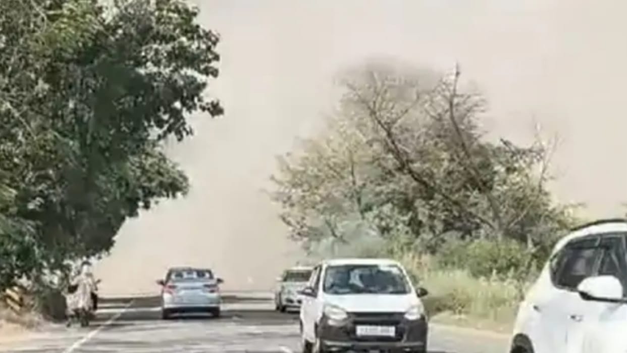 Farmers are burning wheatgrass in Punjab