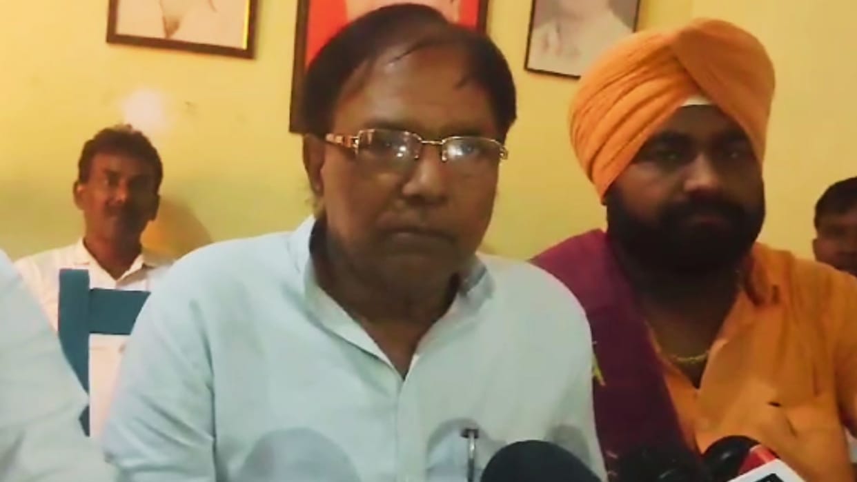 Former SP leader Ramhari Chauhan attacks Ghosi candidate Rajeev Rai