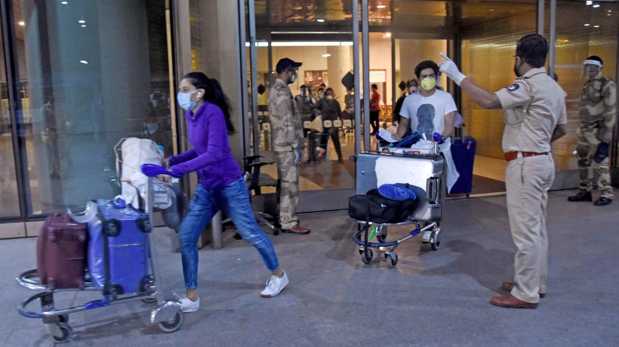 Singapore seeing new COVID-19 wave, Health minister advises wearing of masks