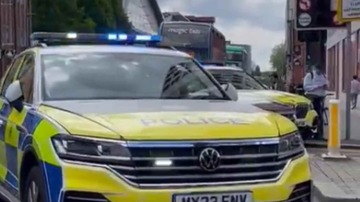 UK NEWS Armed Cops Rush To UK University Over Theatre Prop Mistaken For Sword