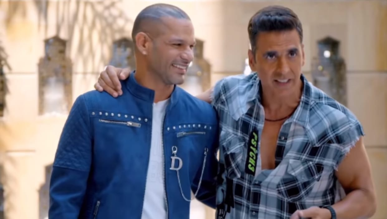Jolly LLB 3 actor Akshay Kumar jokes about Shikhar Dhawan promising for IPL tickets and stop picking his call