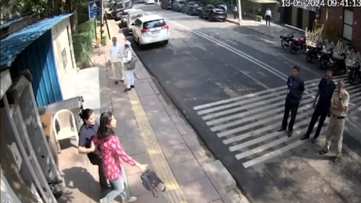 Swati Maliwal Case Another video Delhi CM House surfaced female police seen taking Maliwal out by holding hand