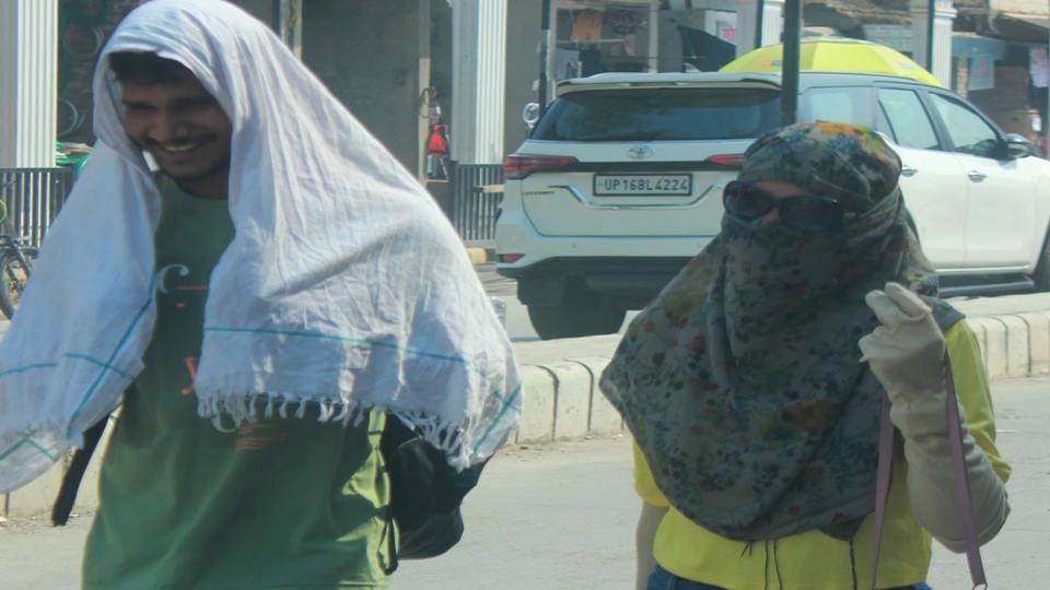 Heat wave in UP, Friday was hottest day of May in 13 years, mercury in Moradabad was 42 degrees.