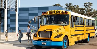 This electric school bus fleet will also power homes in America