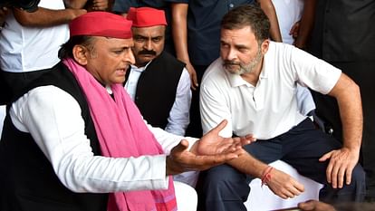 Alliance : ‘टकाटक’ ने यूपी में दिखाया रंग, दूसरे चरण में एनडीए को क्लीन स्वीप... बाकी में मिली कड़ी चुनौती Rahul-Akhilesh alliance shows results in UP