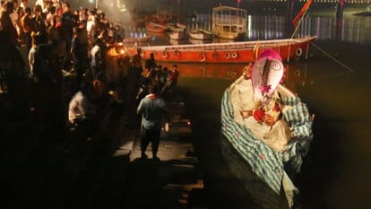नरसिंह लीला के प्रथम दिन क्षीरसागर का झांकी का मंचन हुआ।