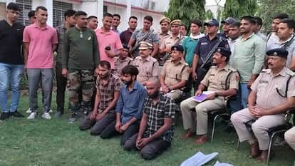 Dholpur News: Police caught a prize money worth Rs 1 lakh from the forests of Niyati.