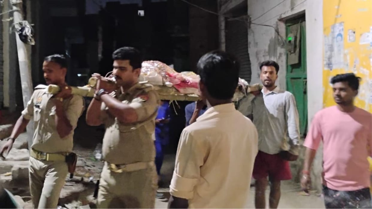 Police showed human face in varanasi cremated dead body of poor man