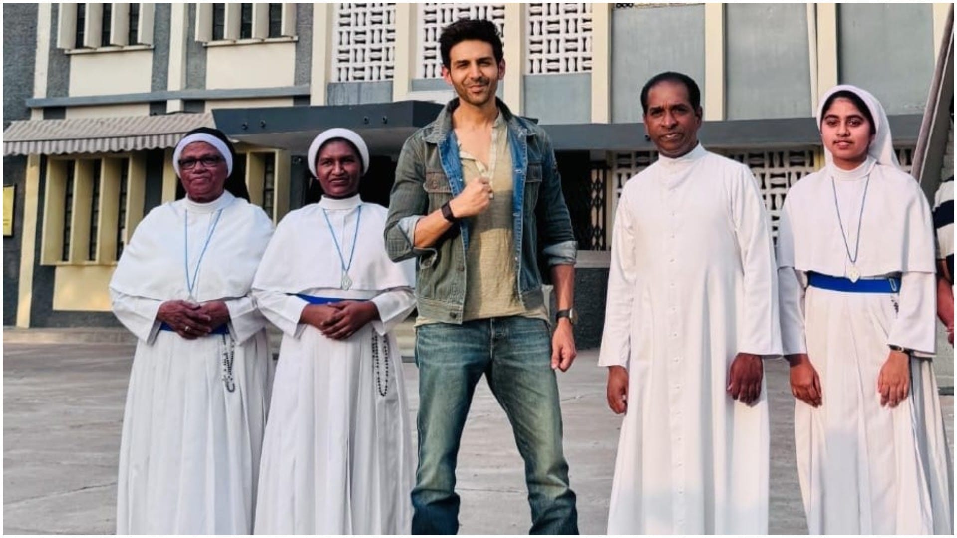 Kartik Aaryan shot the swimming scene in chilling winter of London whilst suffering from fever