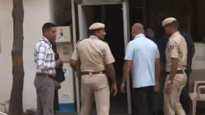 बिभव कुमार को लेकर सीएम आवास पहुंची दिल्ली पुलिस