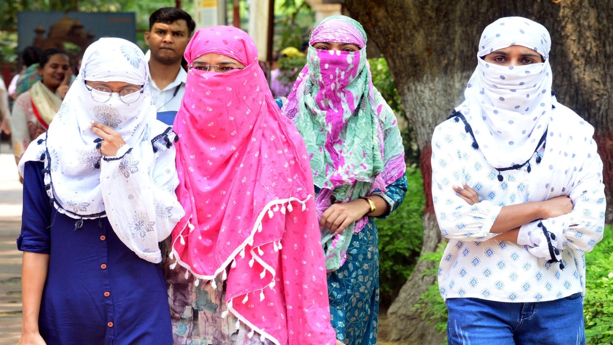 Record breaking heat continues to wreak havoc, fire rains from the sky, mercury reaches sky high