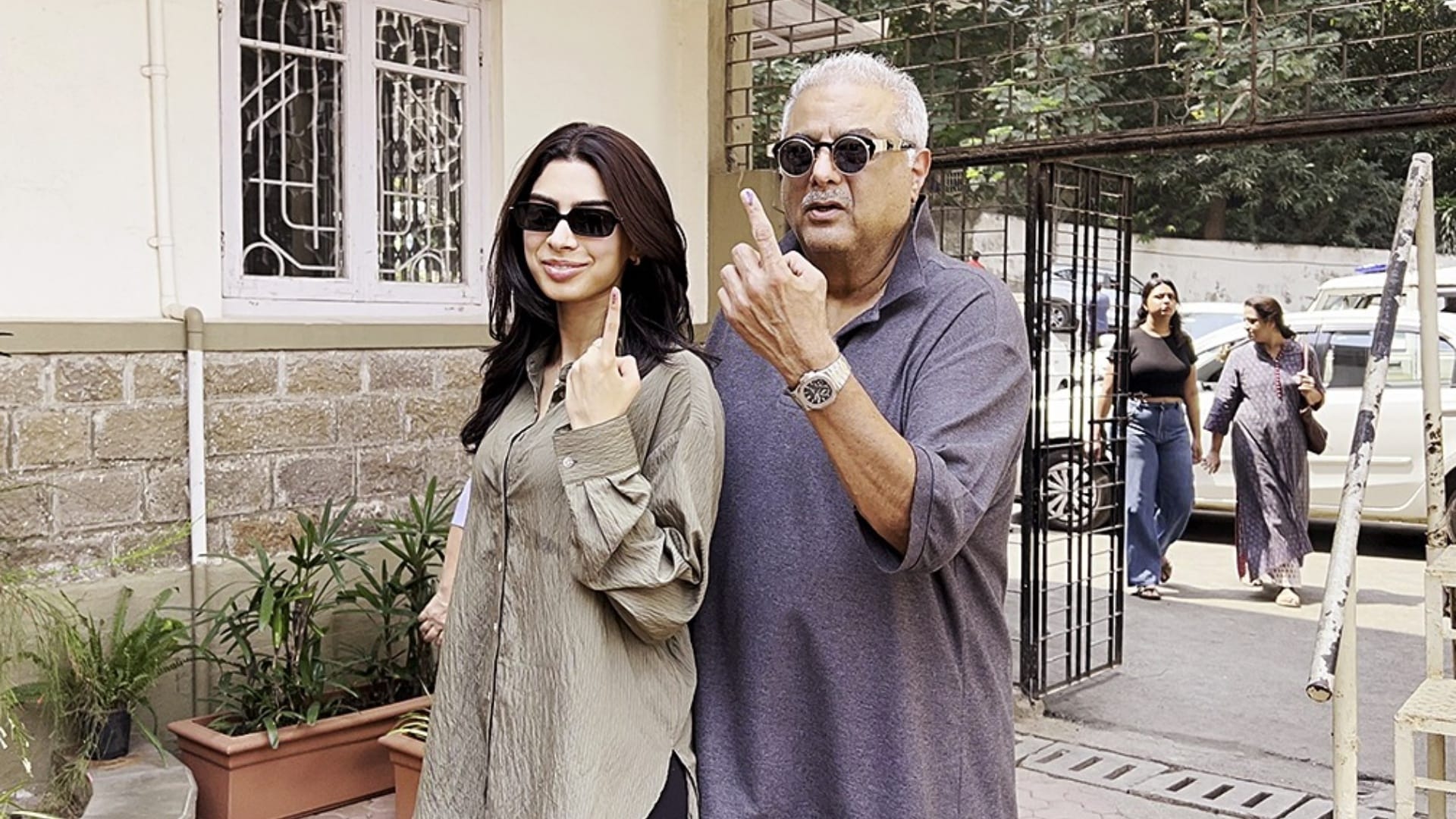 Boney Kapoor has recently dropped a photo of himself highlighting physical transformation he has undergone