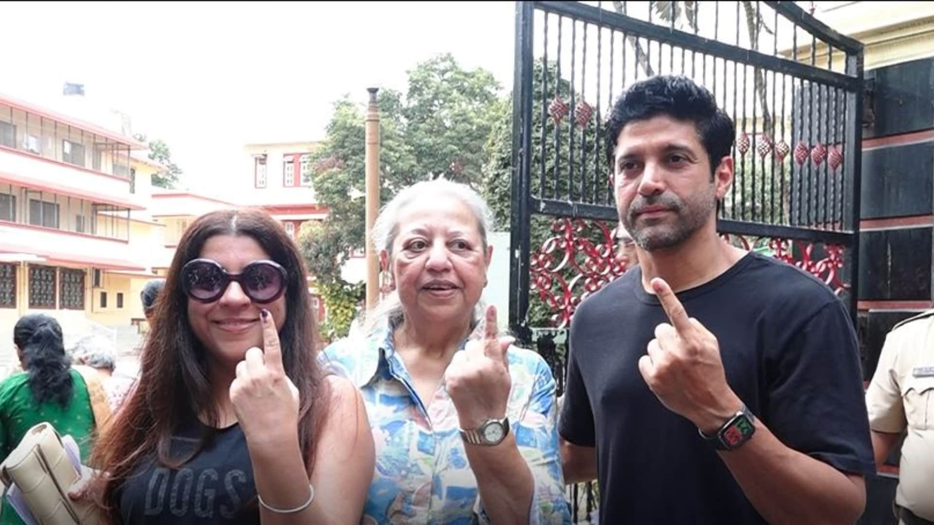 AKSHAY KUMAR rajkummar janhvi kapoor sanya malhotra and other celebs cast their vote in loksabha election 2024