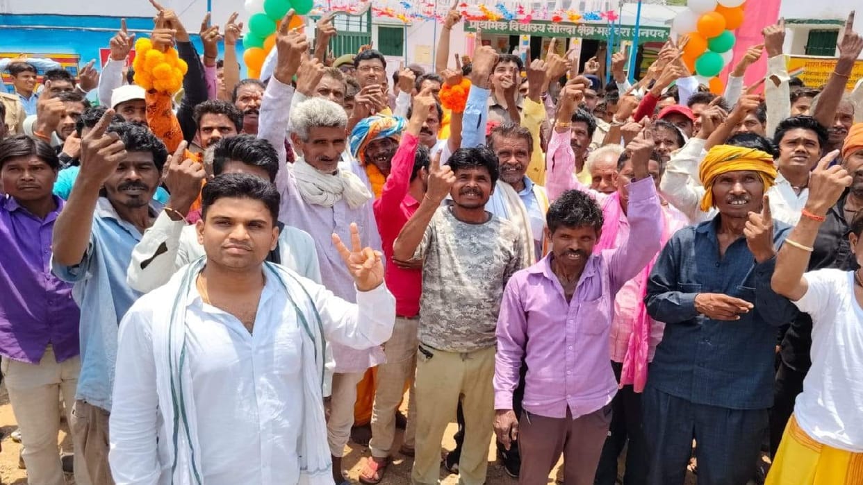 Lok Sabha Election 100 percent voting took place in Solda village of Lalitpur trending news