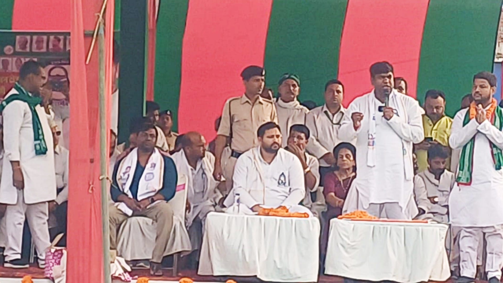 Gopalganj: Tejashwi Yadav taunt Nitish, nothing will be said right now about what will happen after elections