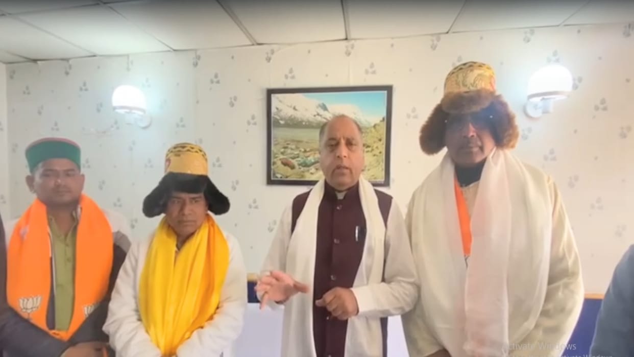 Jairam thakur said Congress workers pelted stones on BJP convoy, will complain to Election Commission