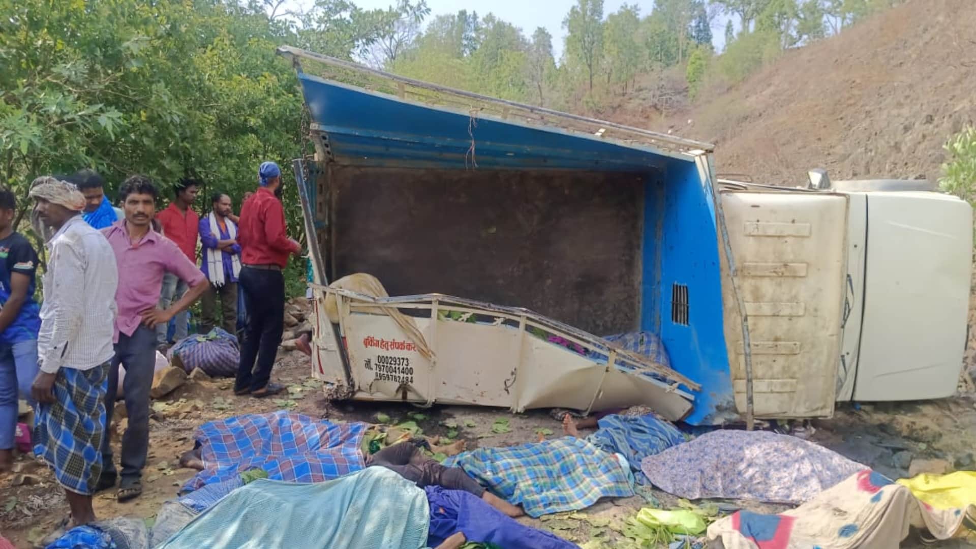 Kawardha Road Accident: 18 people dead and 4 injured in Road Accident, see Photos