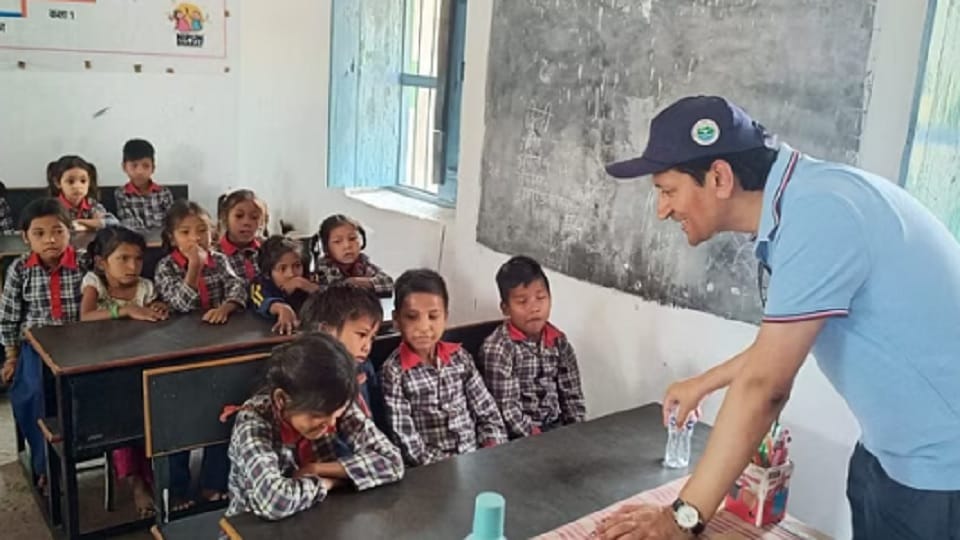 Kumaon Commissioner Deepak Rawat reached Khirdwari tribal village of Champawat