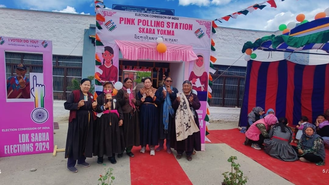 Ladakh lok sabha Election : photo story of Voting in Ladakh leh kargil