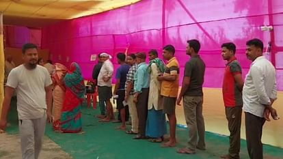 Lok Sabha Polls: Voters started reaching booths in Madhubani from 7 am, peaceful voting continues