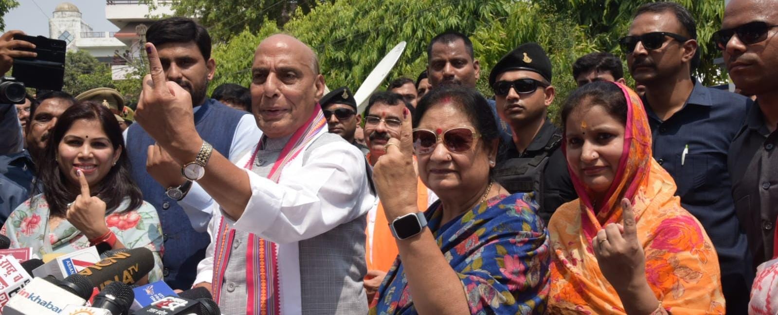 Loksabha Election 2024: Pics of voting day in Lucknow.