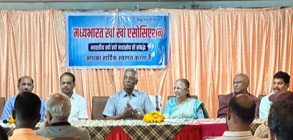 Indore News: Former Lok Sabha Speaker Sumitra Mahajan became active in sports politics, became president of Kh
