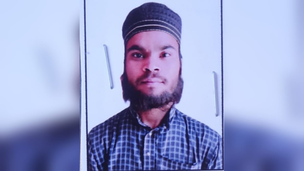 Saharanpur: Madrasa student dies under suspicious circumstances, body found hanging on a tree
