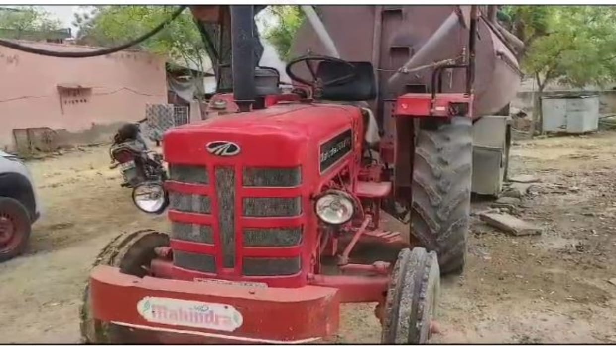 Alwar News: Elder brother filed a case against younger brother for stealing battery from tractor