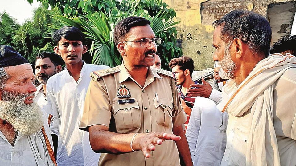 Woman dies due to collision with truck in Thakurdwara