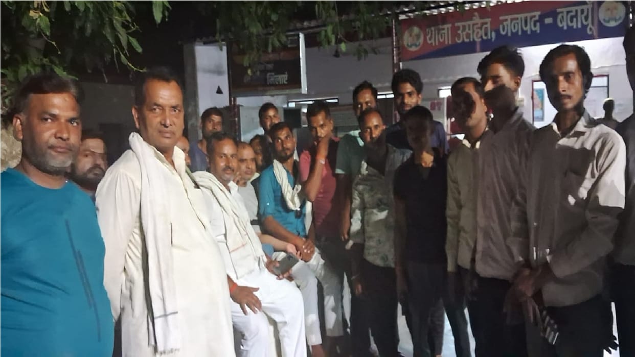 Constable beats BJP leader in Budaun party workers create ruckus by surrounding police station