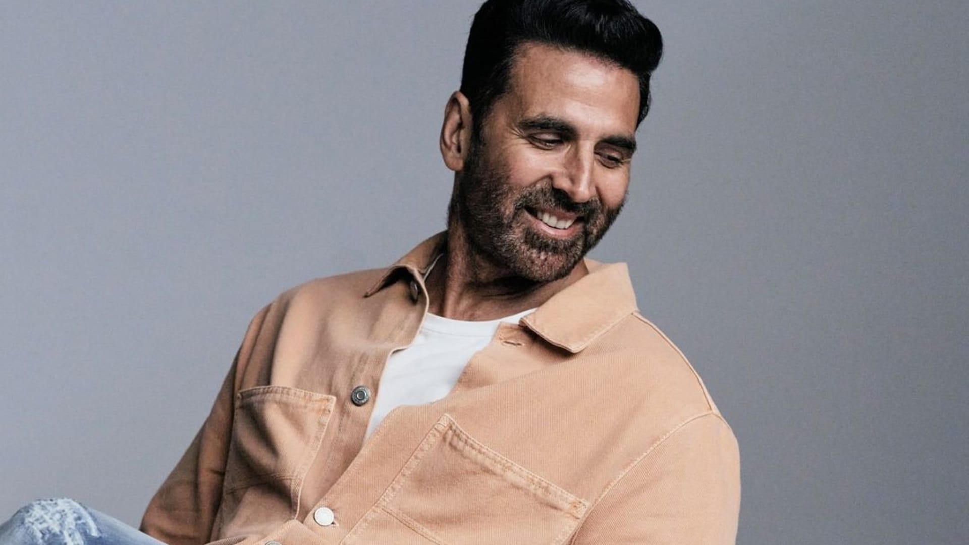 Bollywood Stars Who Never Touched Alcohol Akshay Kumar Deepika Padukone Amitabh Bachchan Sidharth Parineeti