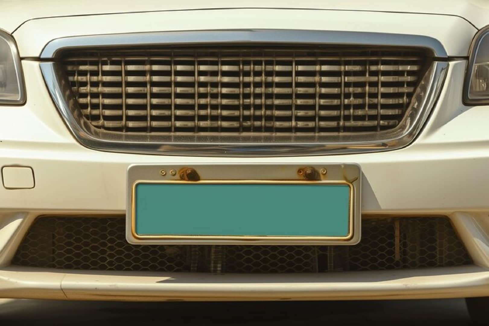 What Does the Green Number Plate Mean? Know the Meaning of Every Vehicle Number Plate Color in India