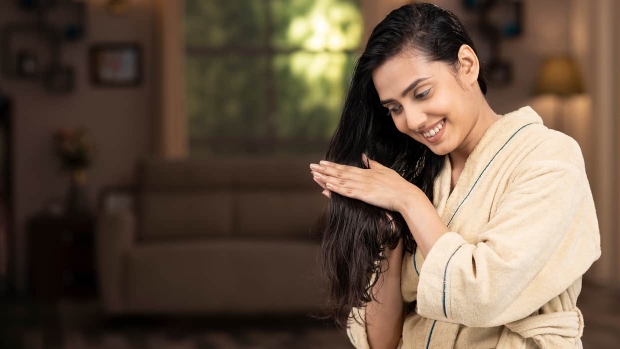 Hair Care Tips remember these things while hair oiling