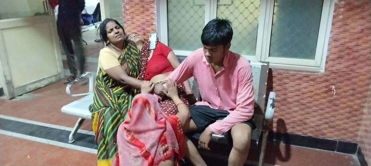 Vdo murder in Kannauj, throat slit with a sharp weapon, family members are avoiding telling anything