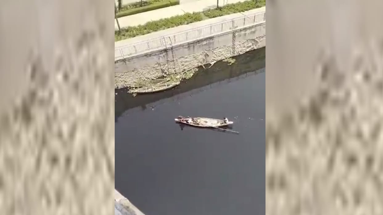 A girl jumped into Gomati river in Lucknow.