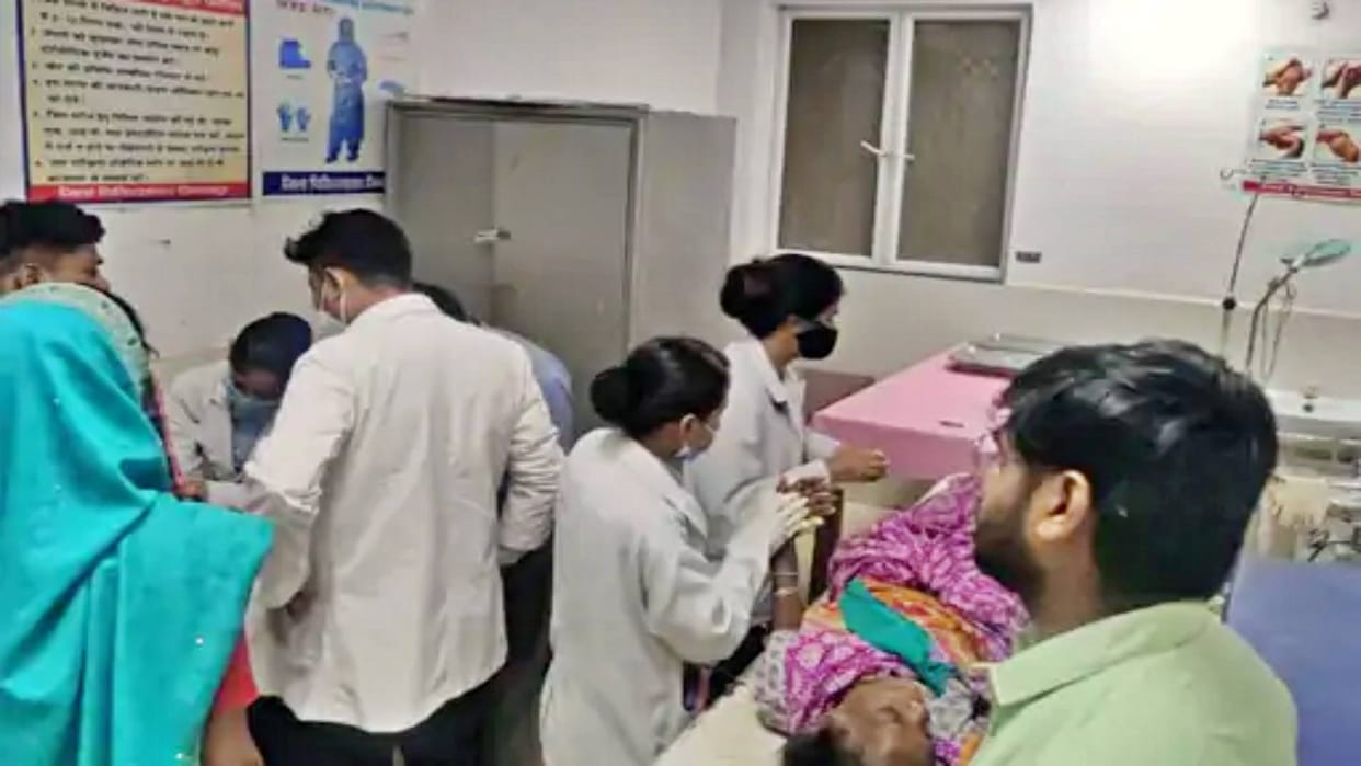 Chhindwara School roof collapses three injured including Anganwadi worker
