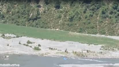 Himachal: Seventh grade student commits suicide by jumping into the Ravi River