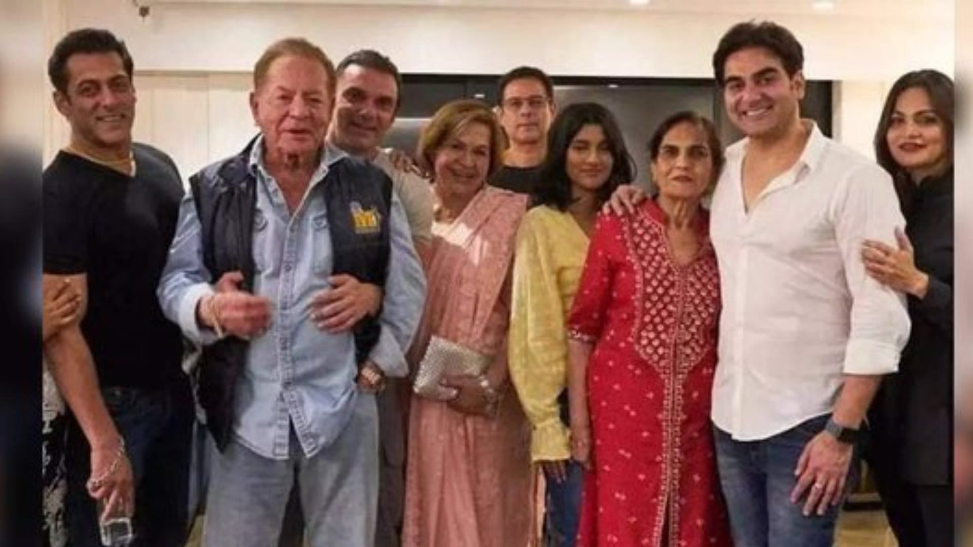 Salim Khan said he did not want first wife Salma to find about Helen through gossip magazines reveals reaction