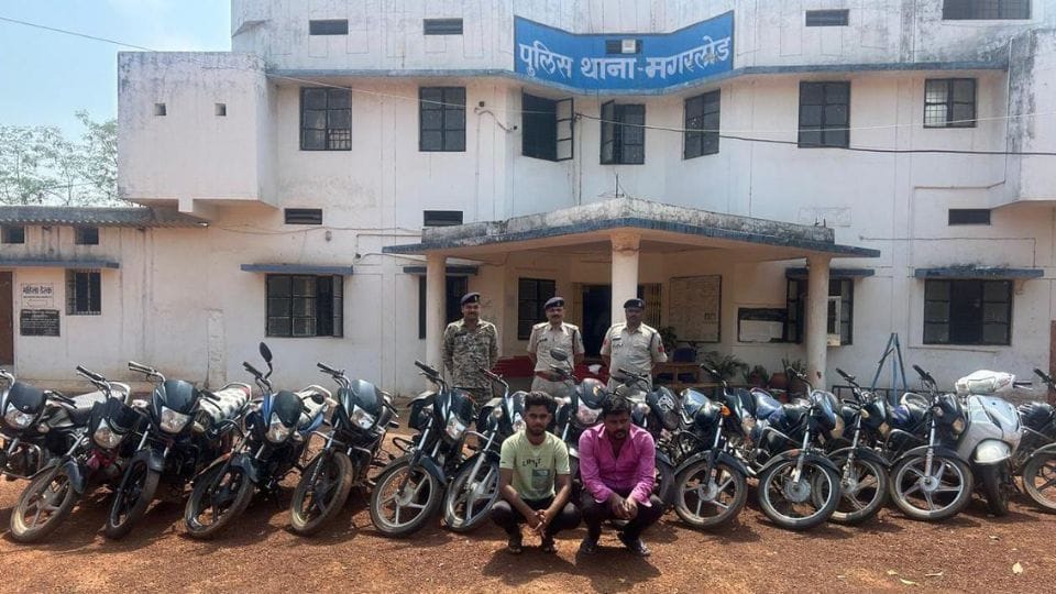 Police got success four vicious bike thieves arrested 15 bikes recovered in Dhamtari