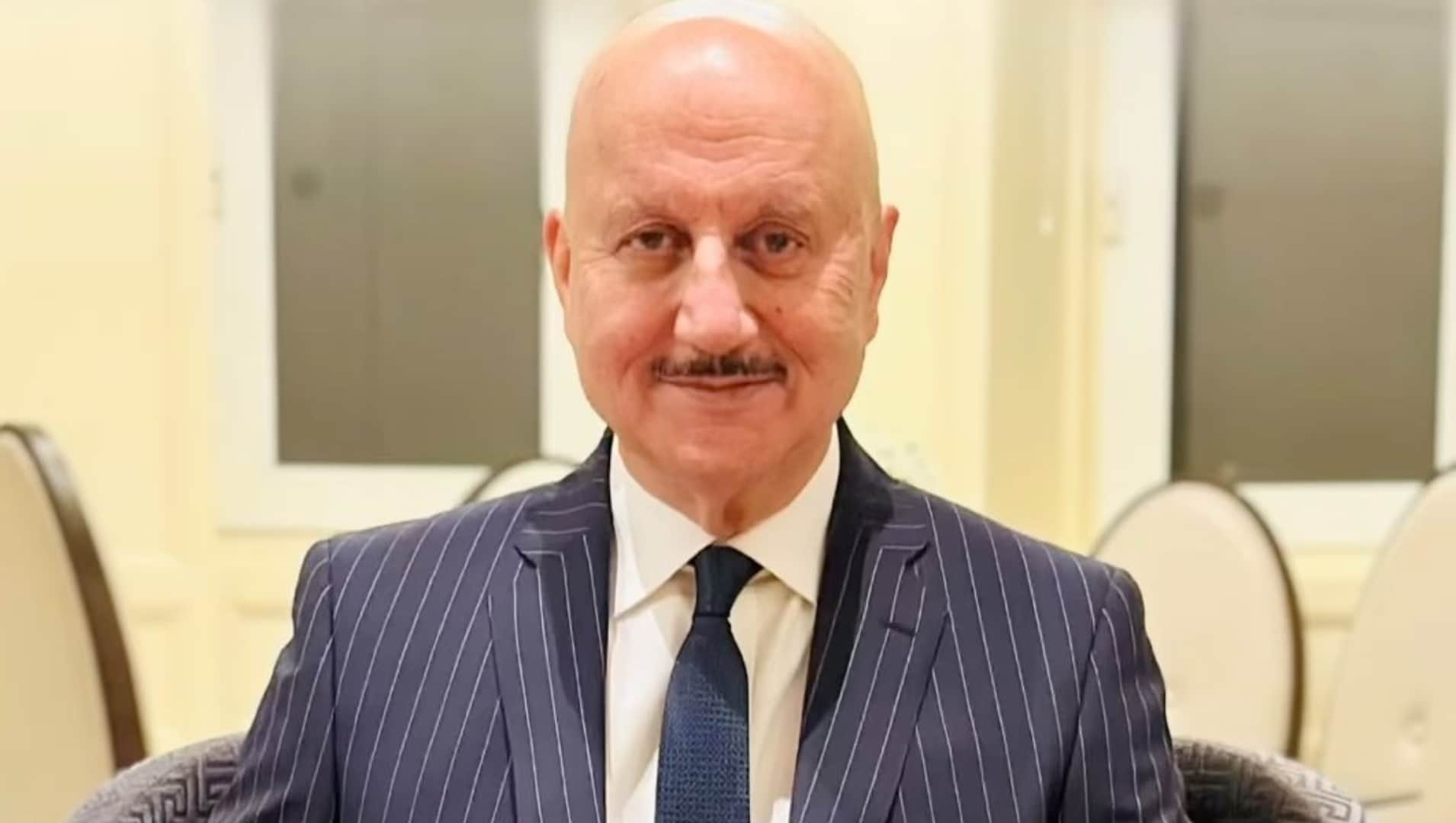 Anupam Kher revealed that he lives in a rented house and does not believe in buying his own
